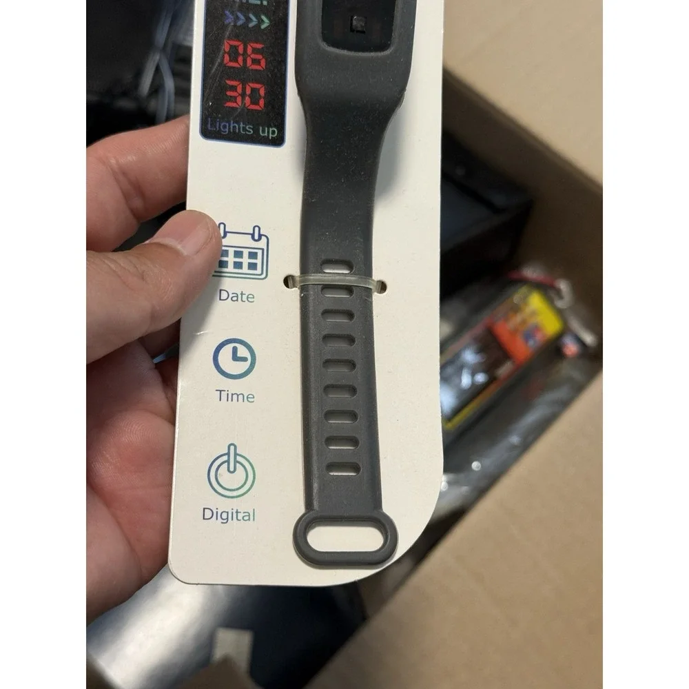 MONTRE DIGITAL LED WATCH - BRAND NEW‎ - Needs Battery